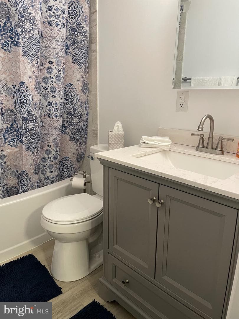 190 Comegys Street photo 24