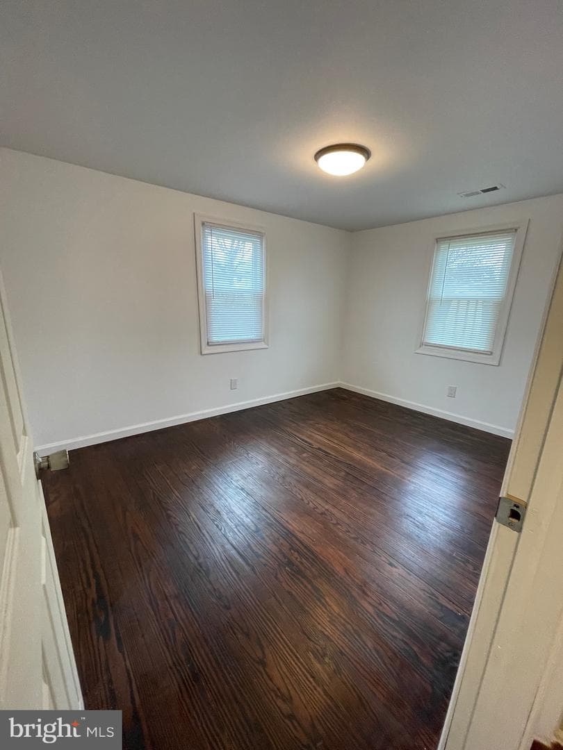 190 Comegys Street photo 26