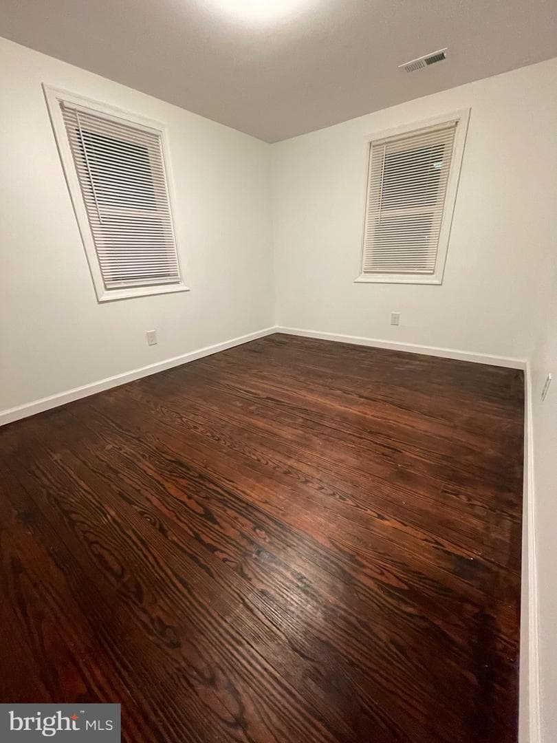190 Comegys Street photo 27