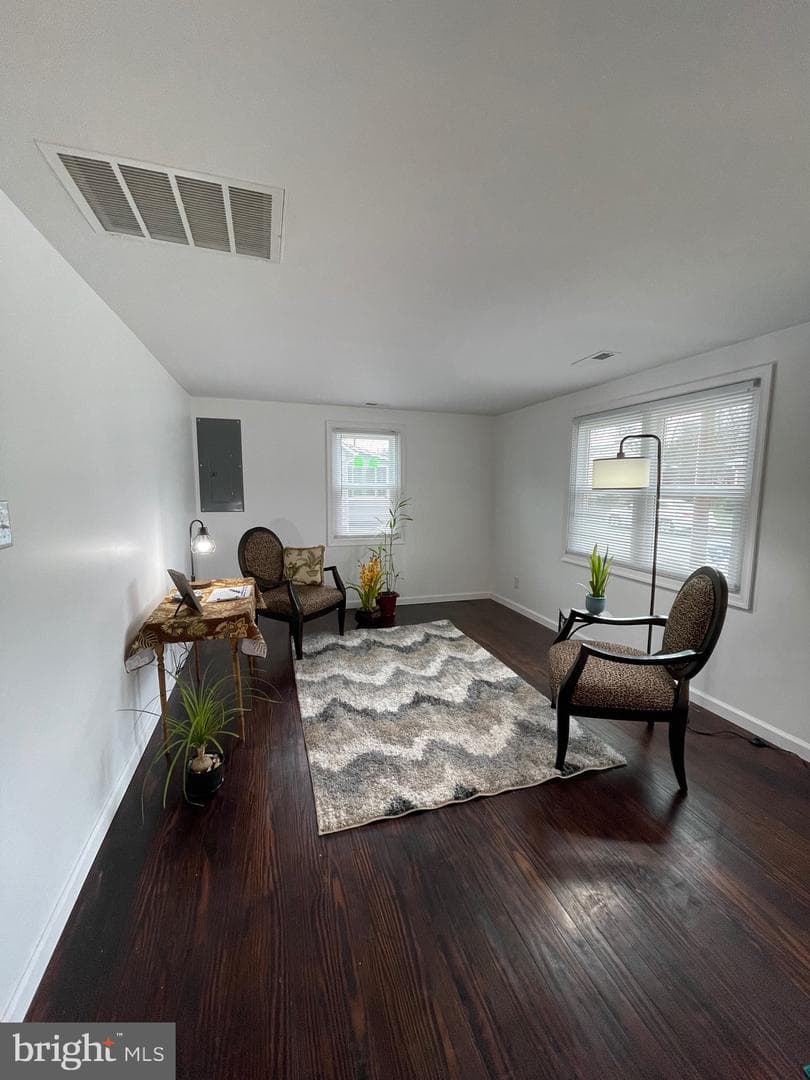 190 Comegys Street photo 3