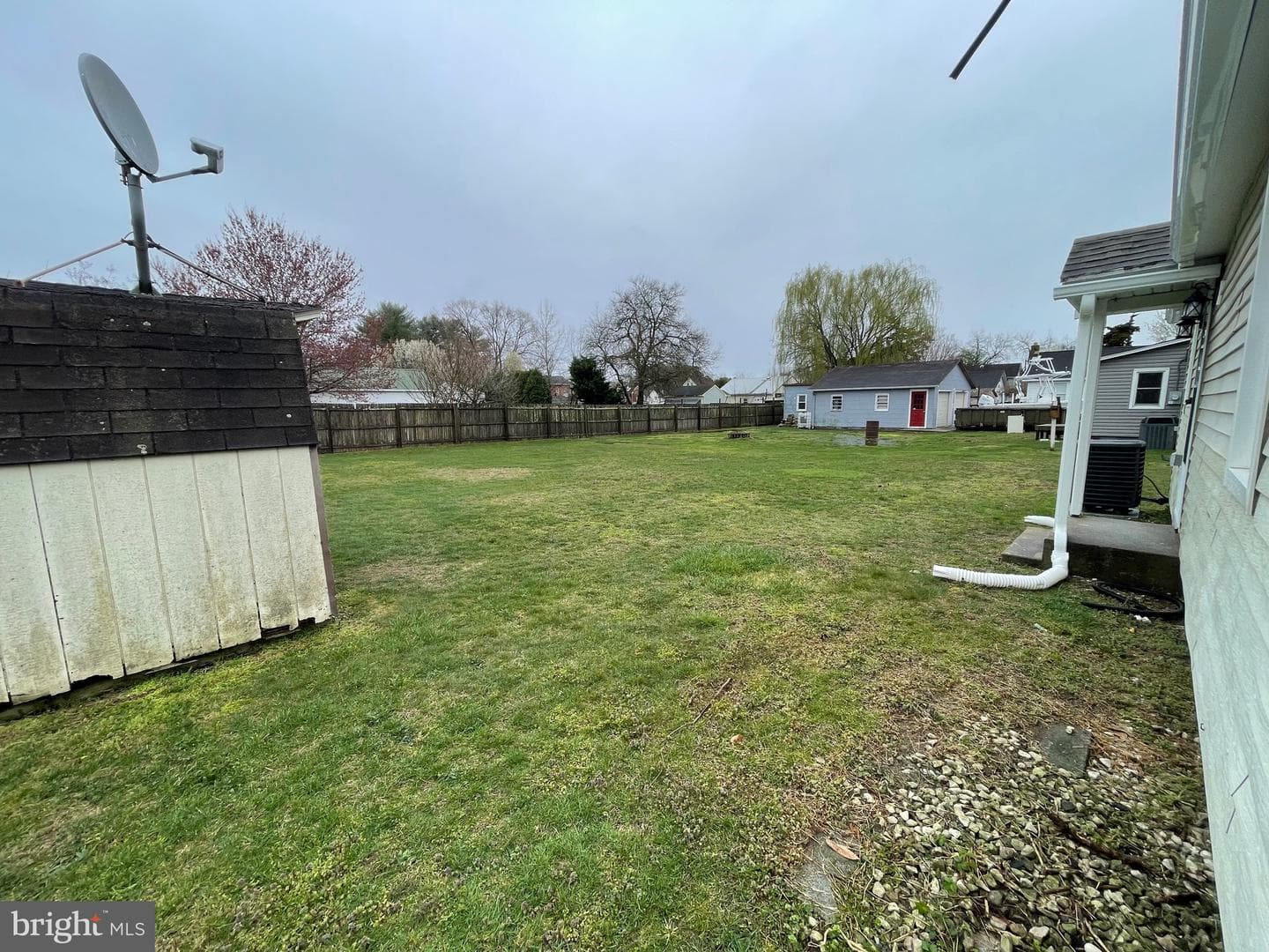 190 Comegys Street photo 33