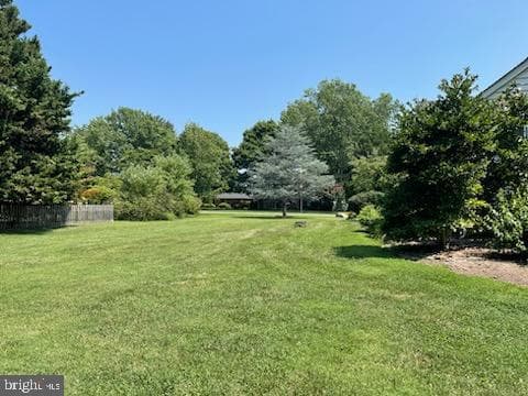 7694 Waterview Lane photo 2
