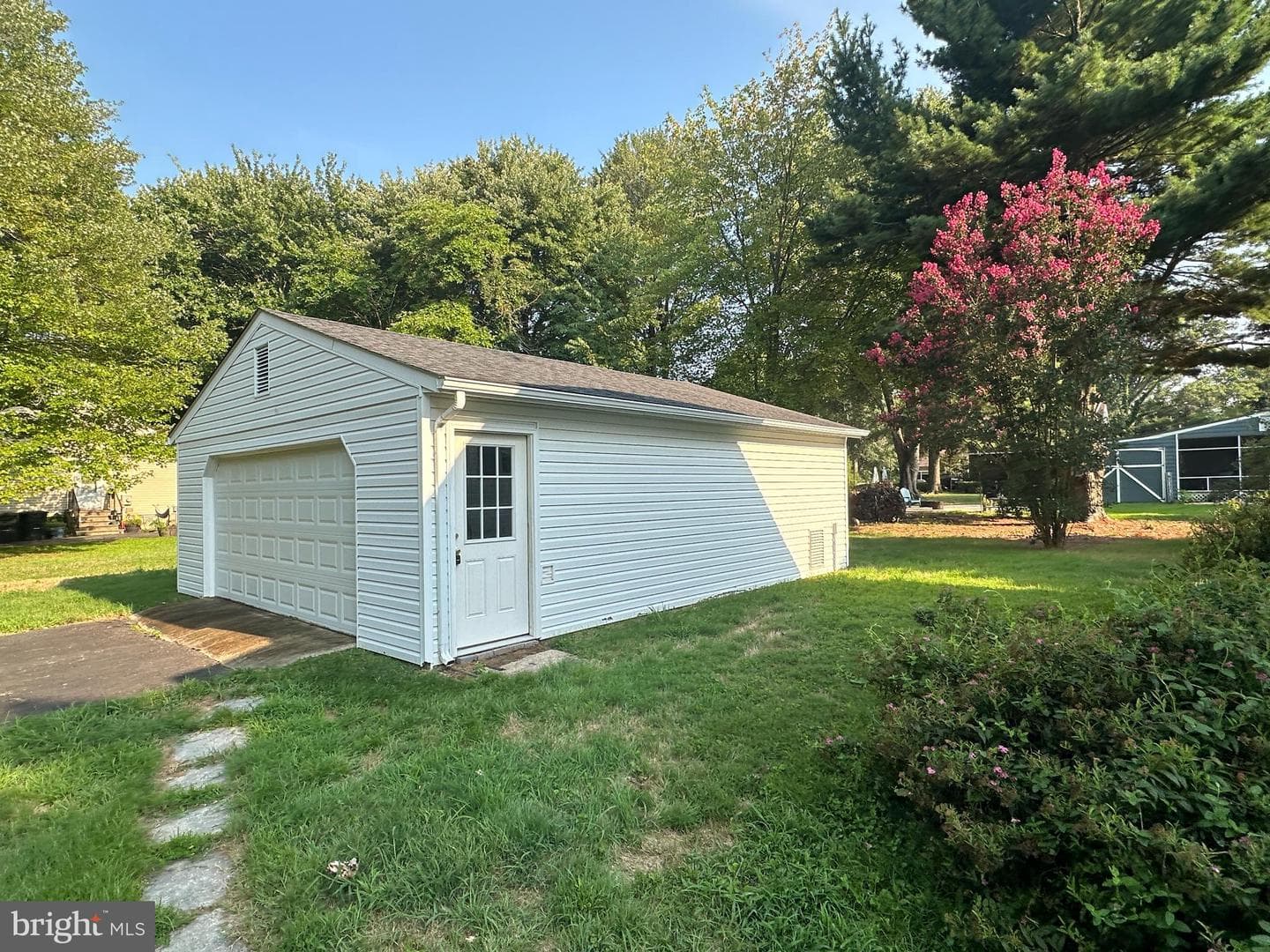 20709 Wilkins Avenue photo 2