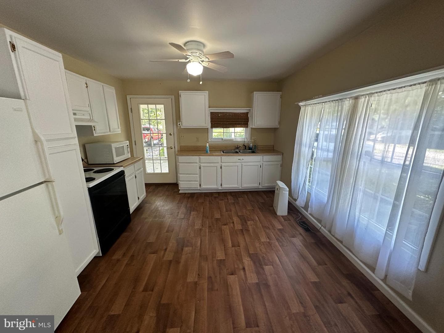 20709 Wilkins Avenue photo 6
