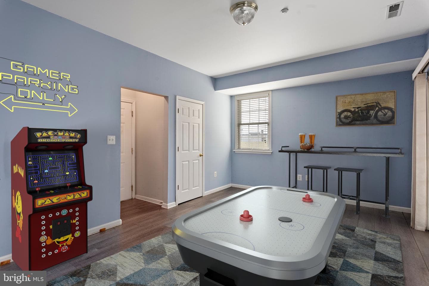 100 Acorn Drive photo 10