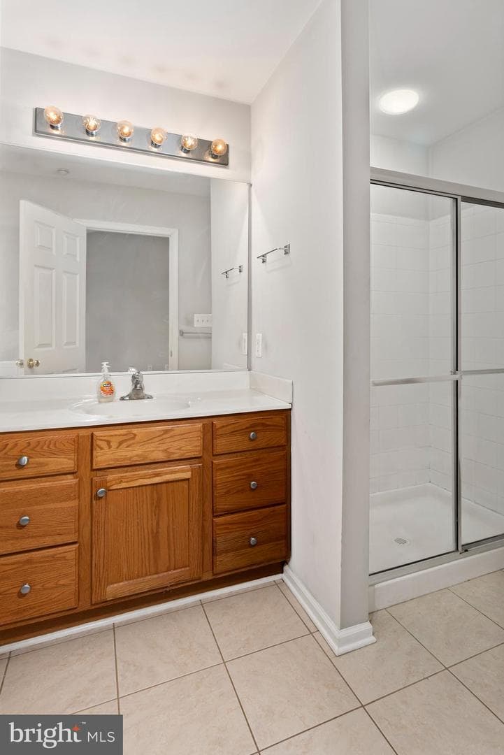 100 Acorn Drive photo 19