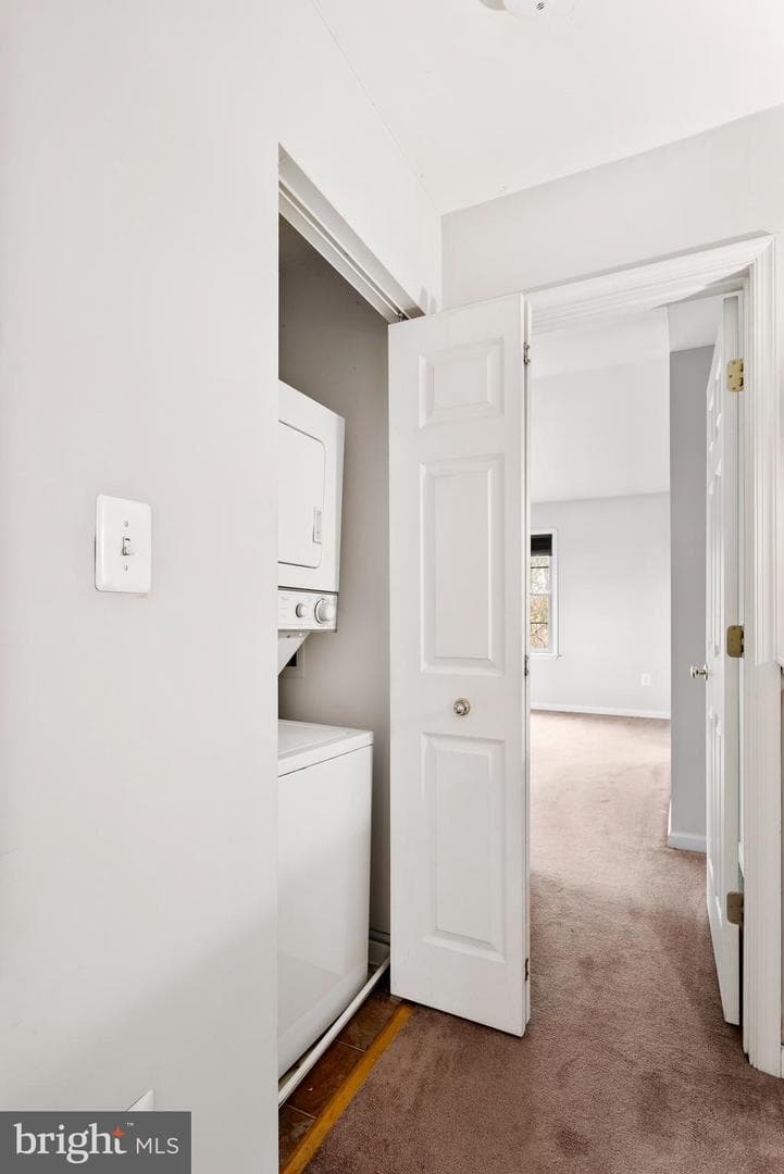 100 Acorn Drive photo 20