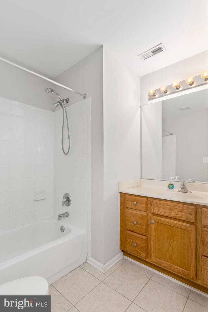 100 Acorn Drive photo 22