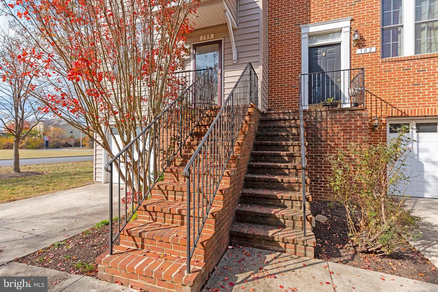 100 Acorn Drive photo 9