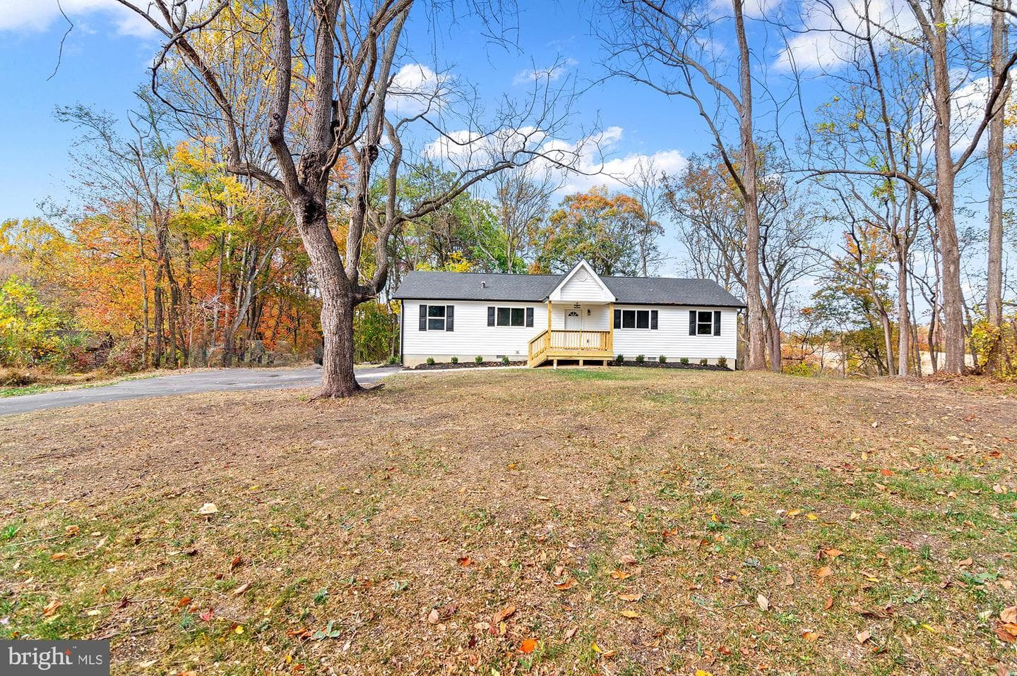11353 Needam Road photo 2