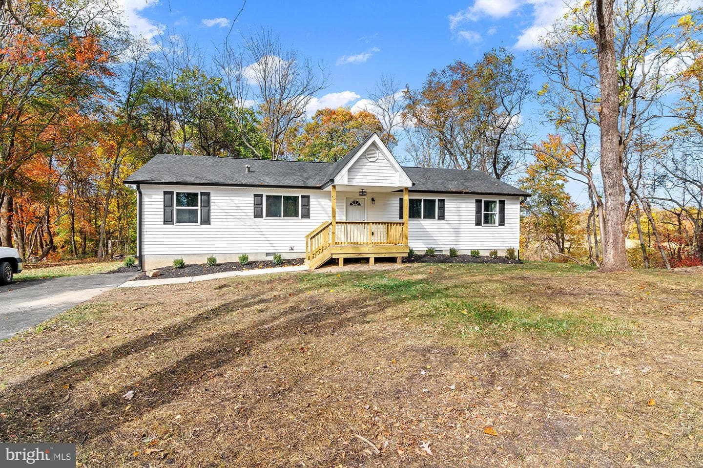 11353 Needam Road photo 4