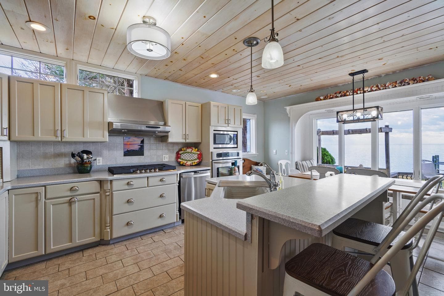 4938 Huntingfield Road photo 9