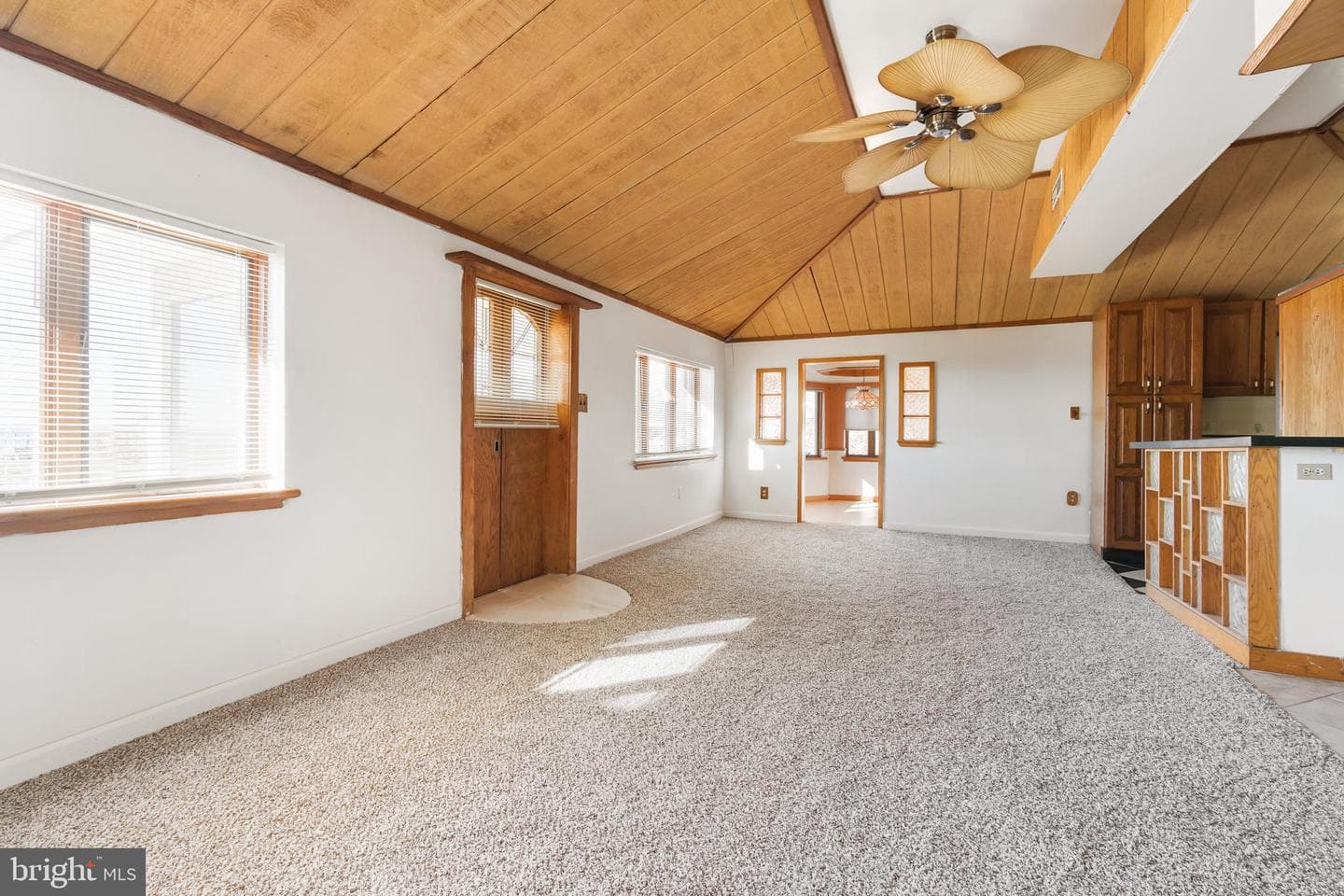 5738 Beach Road photo 12
