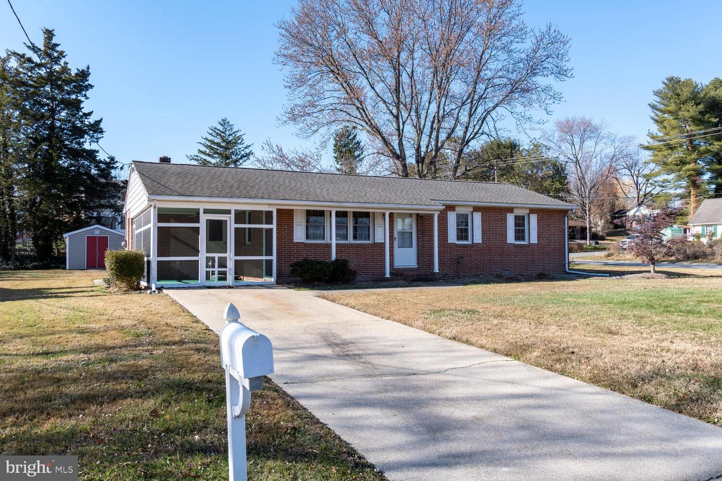 202 Glen Street photo 1