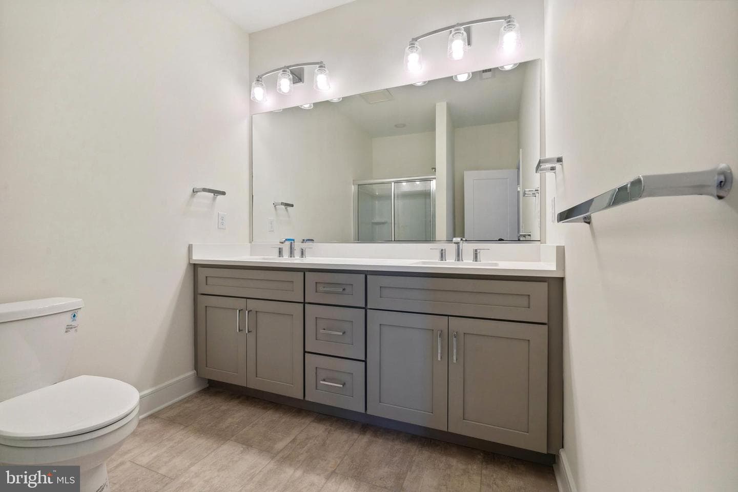 212 Landing Lane photo 14