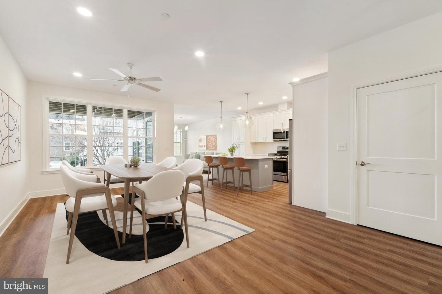 212 Landing Lane photo 5