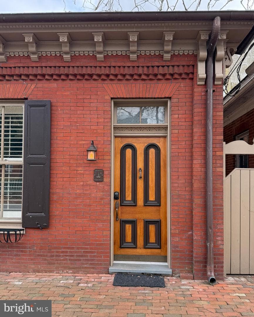 117 Court Street photo 3
