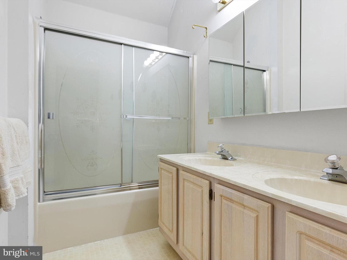 180 Birchwood Lane photo 15