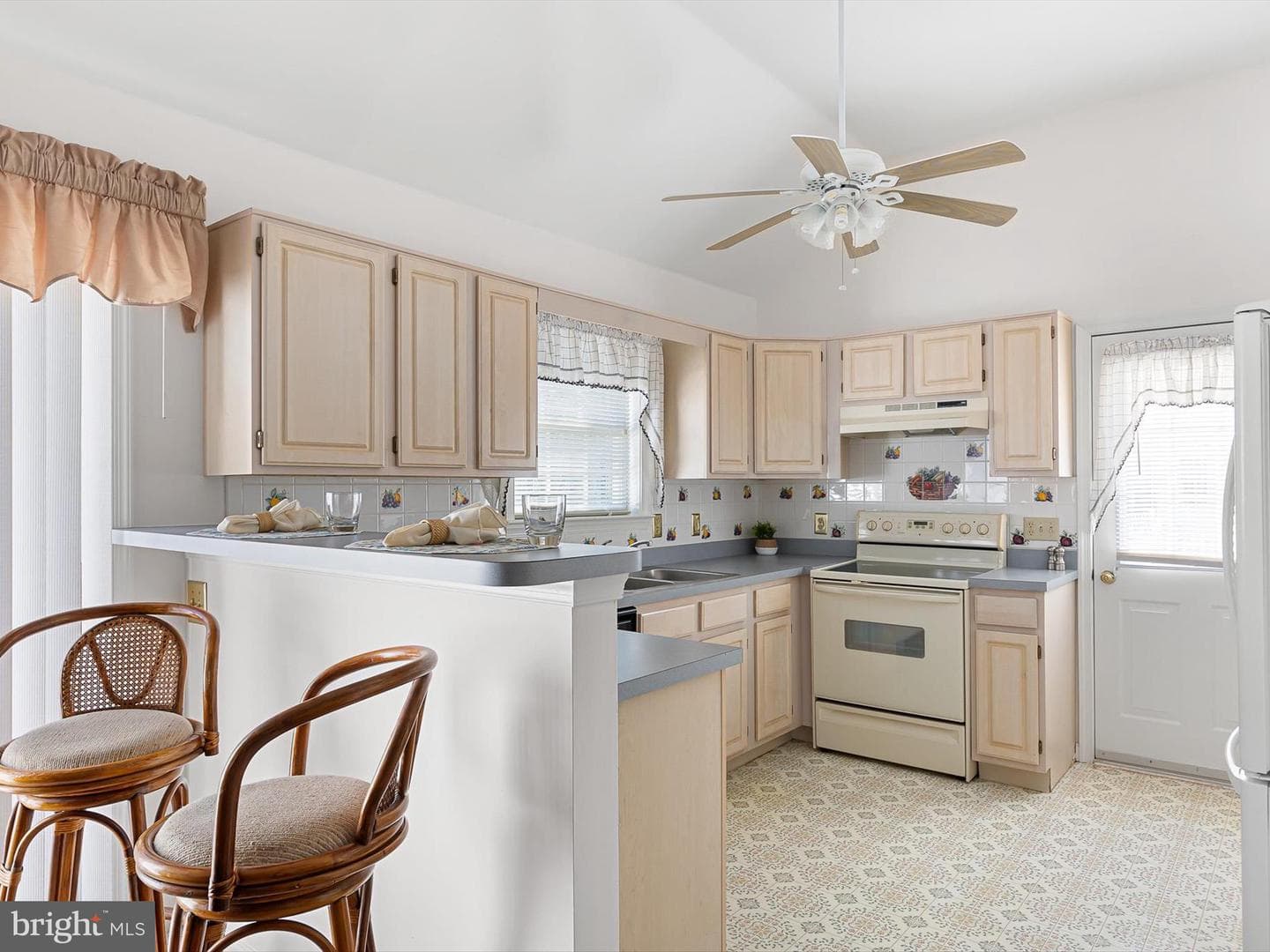180 Birchwood Lane photo 8