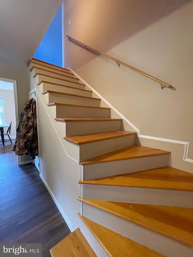 192 Comegys Street photo 15