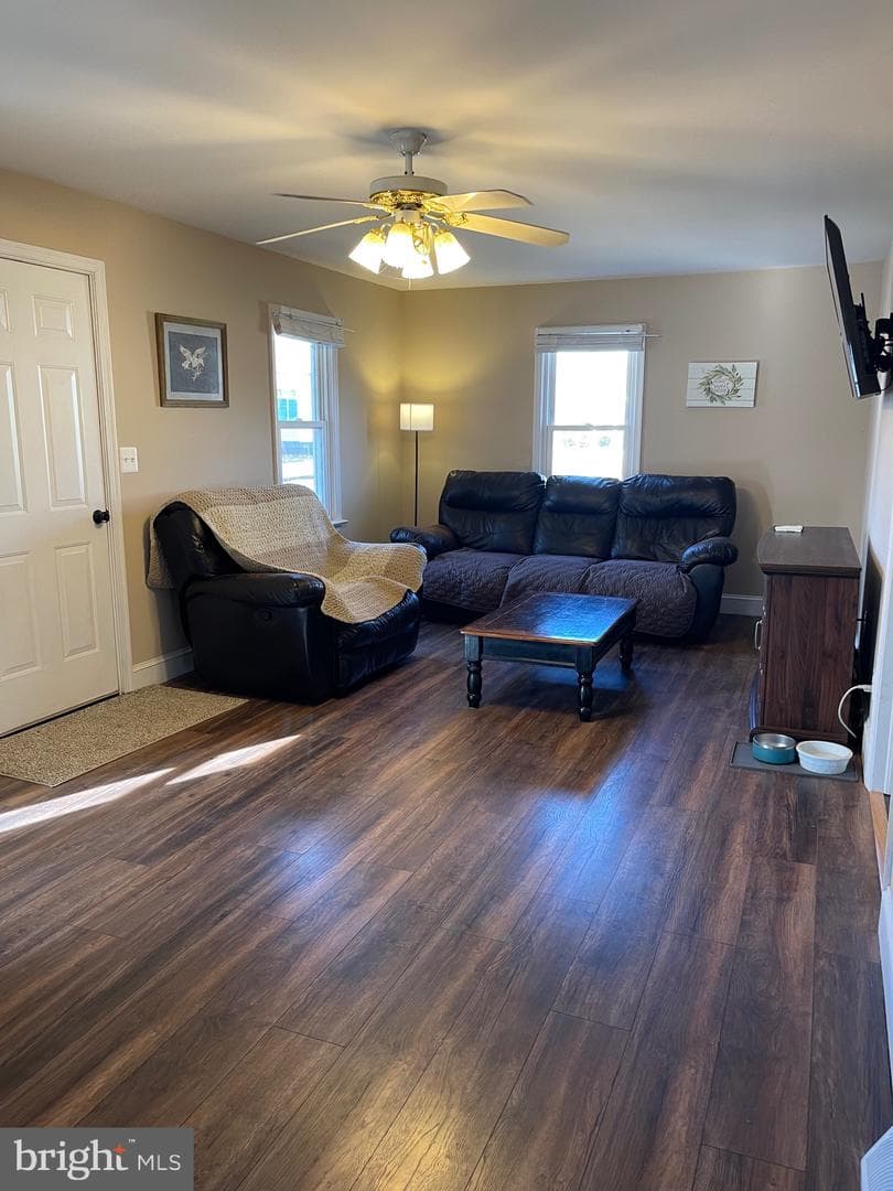 192 Comegys Street photo 5