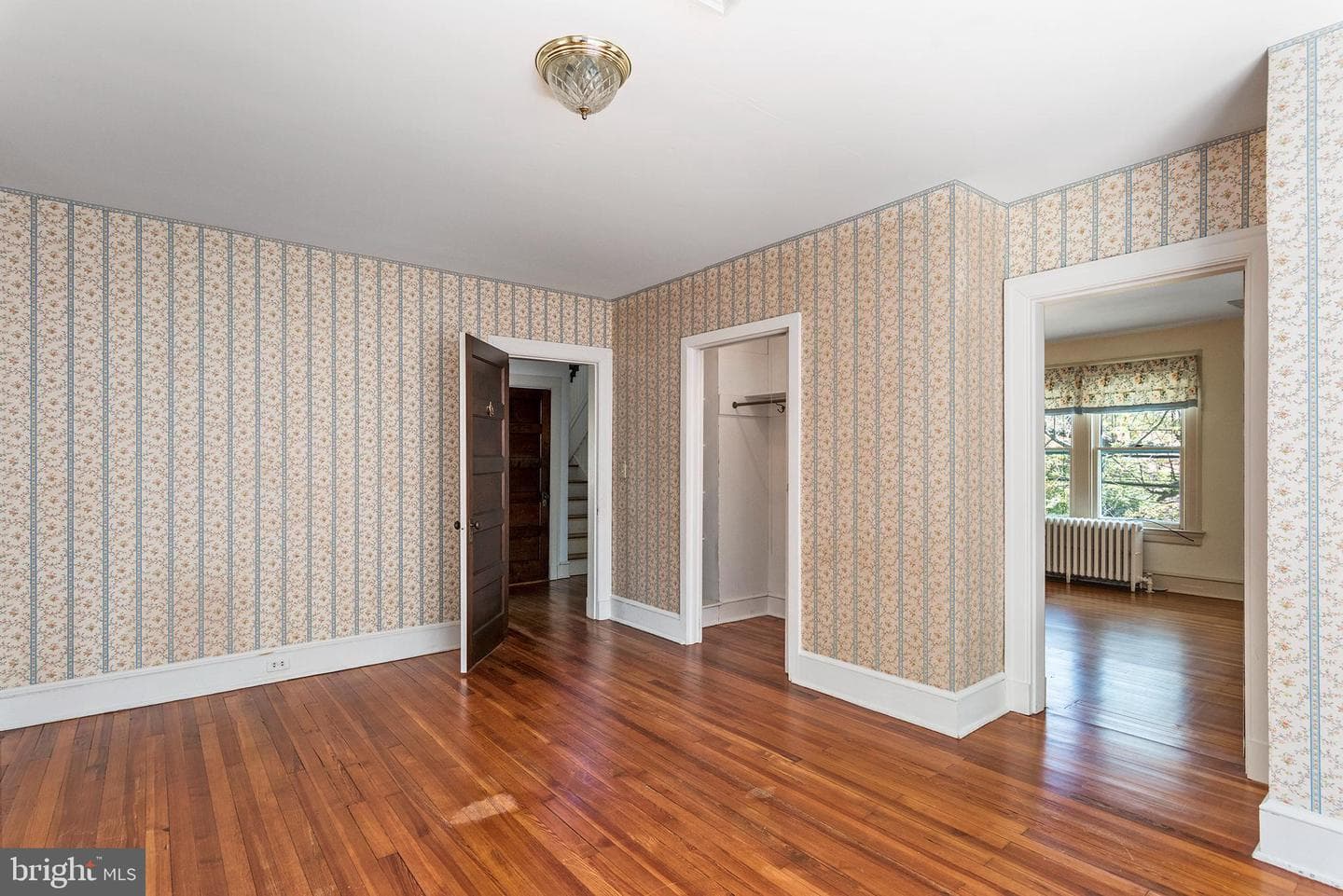 108 N Queen Street photo 24