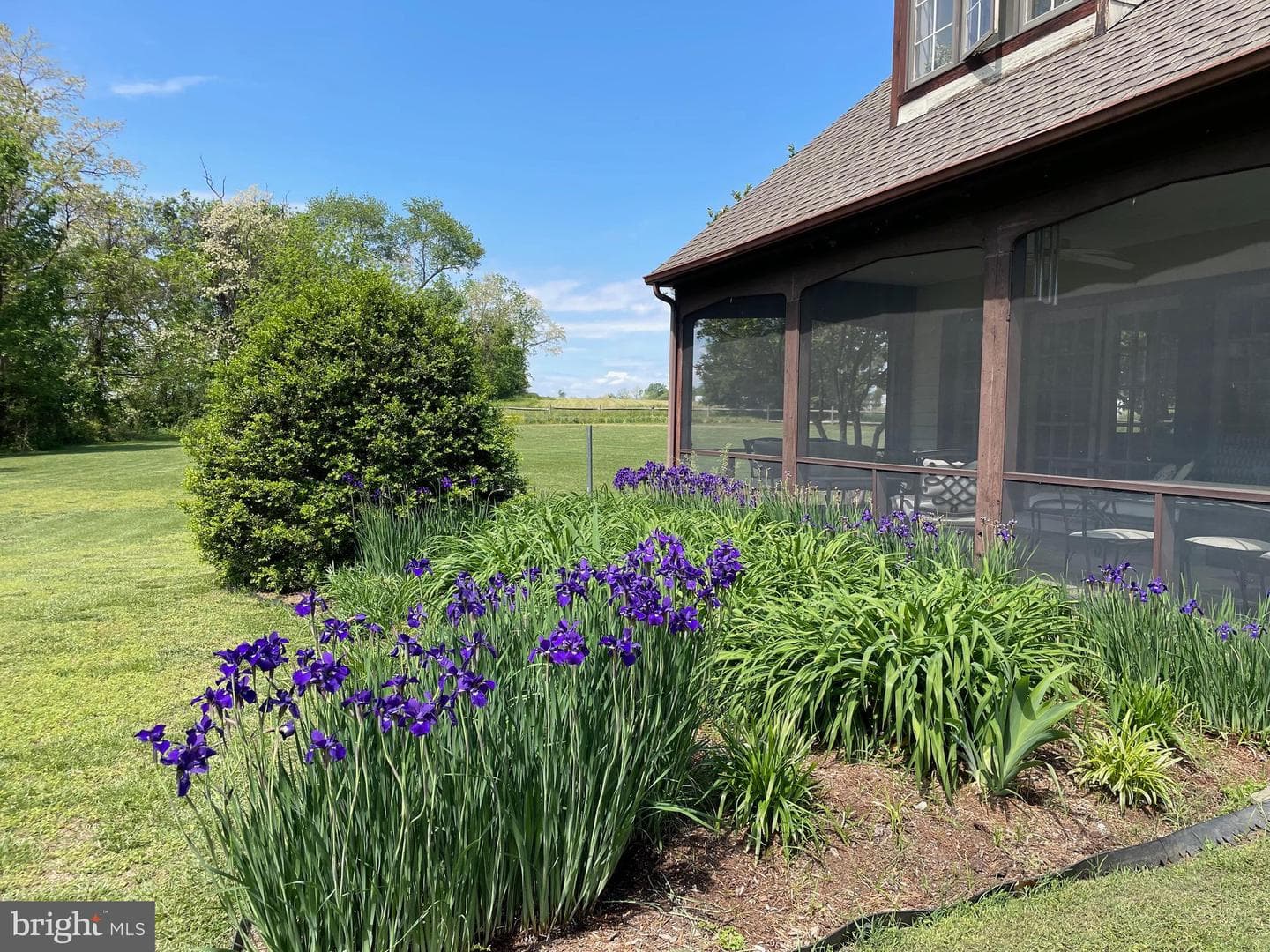 24576 Langford Road photo 13