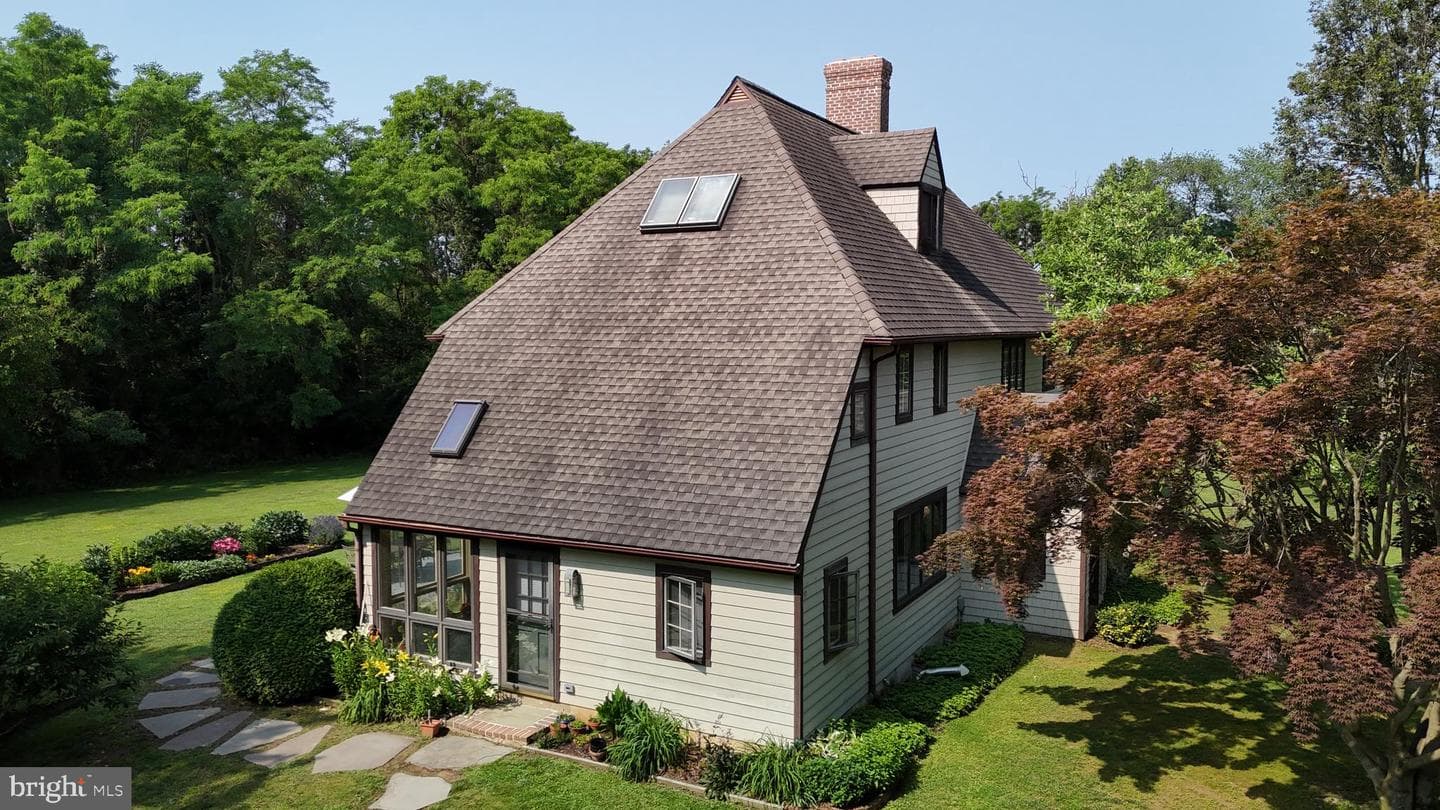 24576 Langford Road photo 5