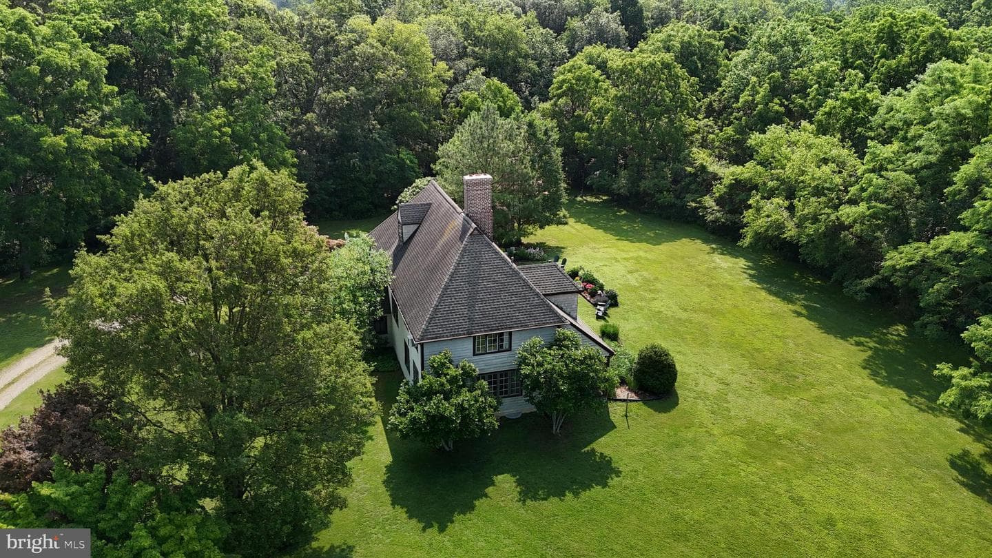 24576 Langford Road photo 6