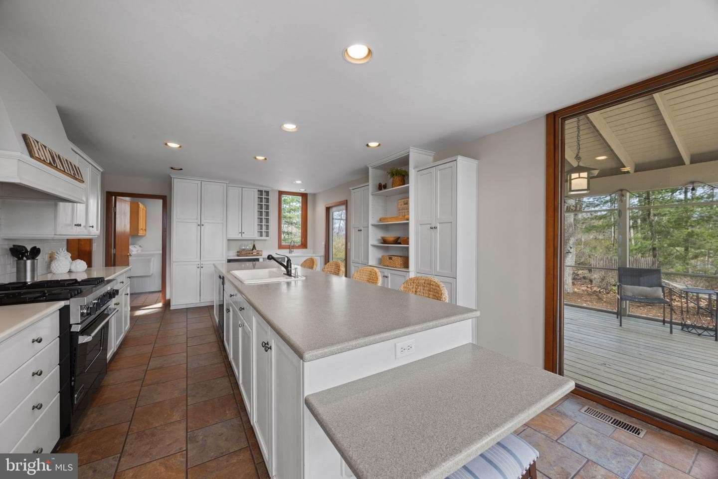 6581 Elizabeths Lane photo 18