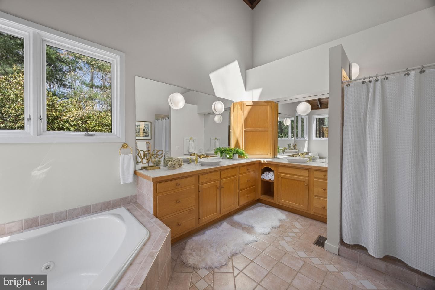 6581 Elizabeths Lane photo 27
