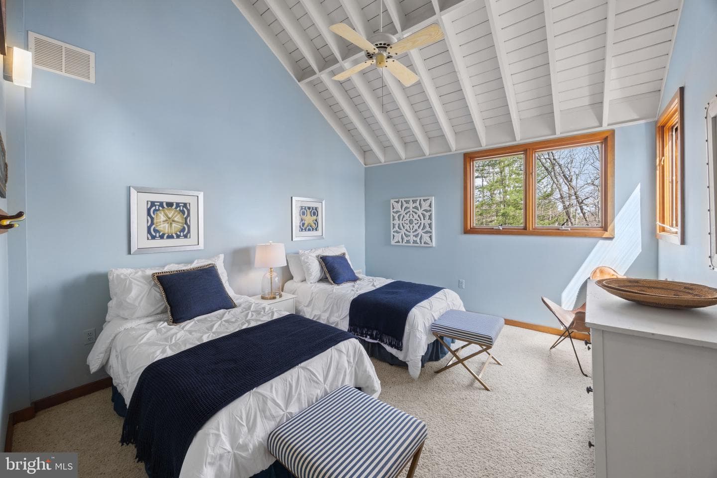 6581 Elizabeths Lane photo 35