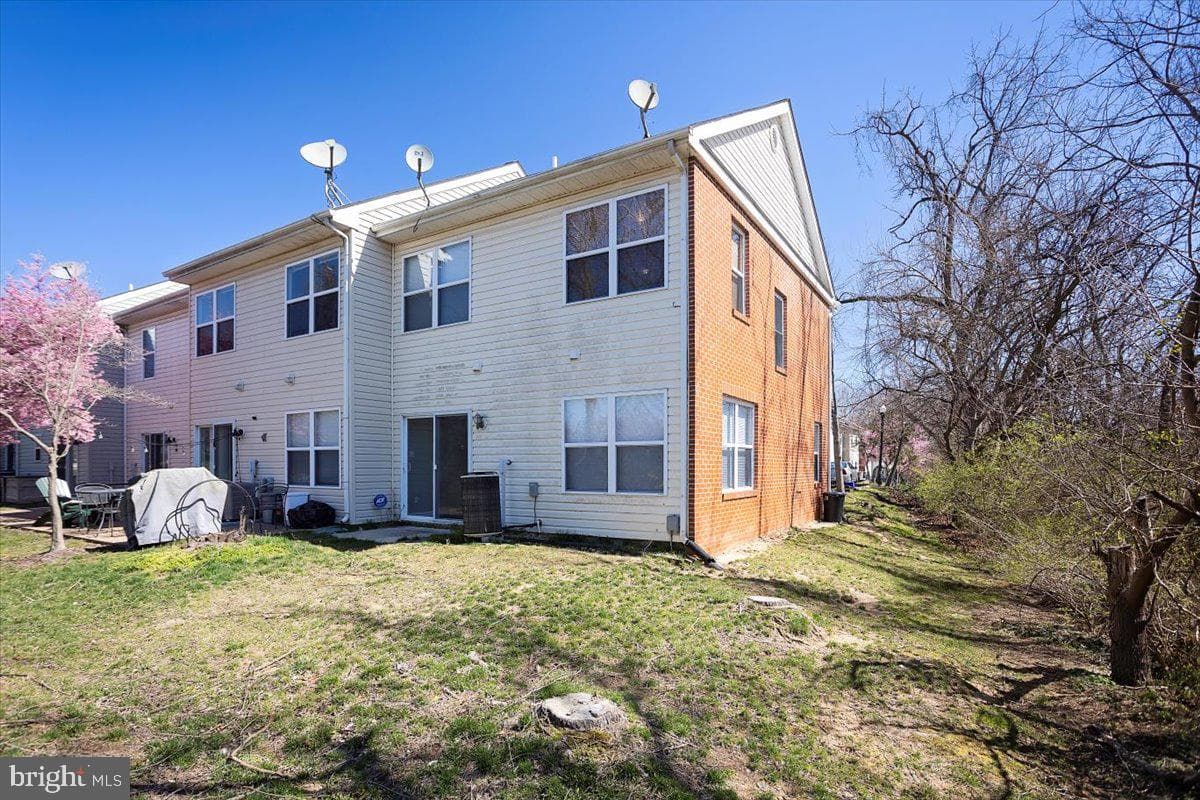 300 Hilltop Lane photo 18