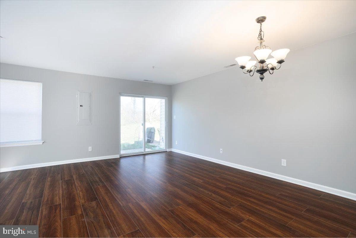 300 Hilltop Lane photo 5