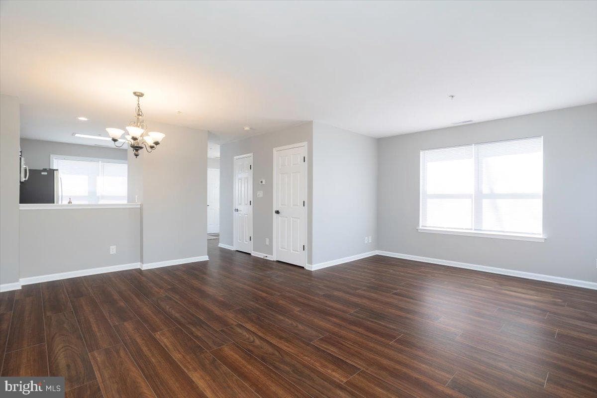 300 Hilltop Lane photo 6