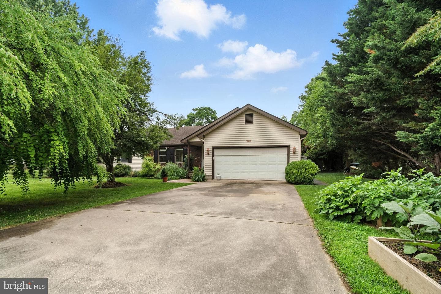 206 Barroll Drive photo 31