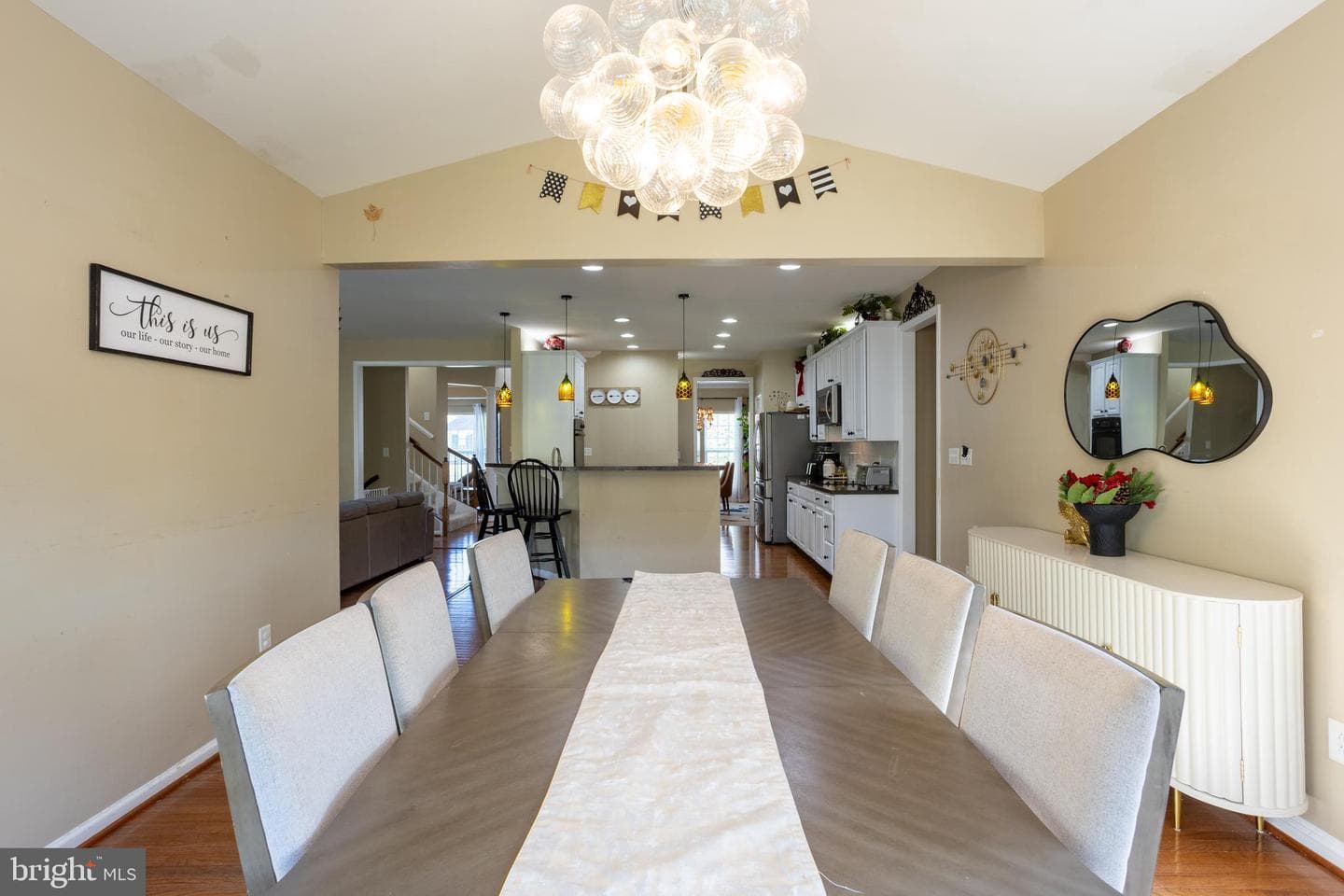325 Devon Drive photo 10