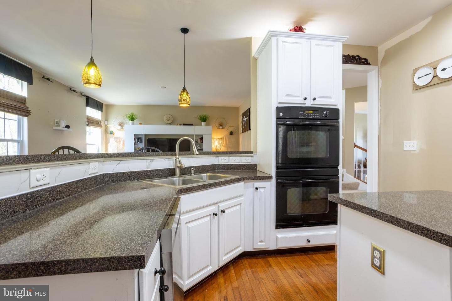 325 Devon Drive photo 4