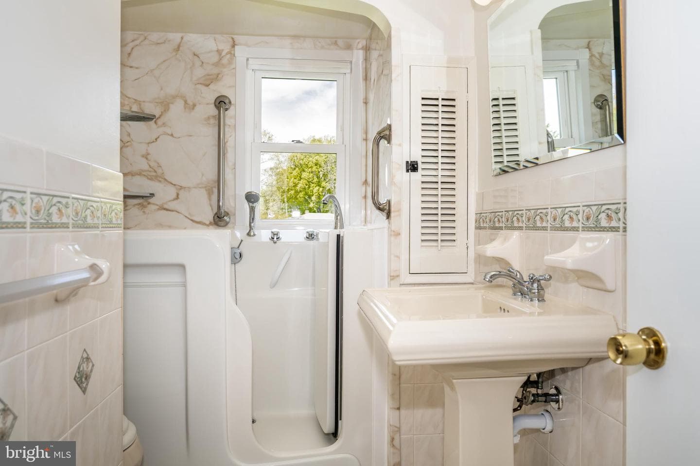 5594 Langford Bay Road photo 31