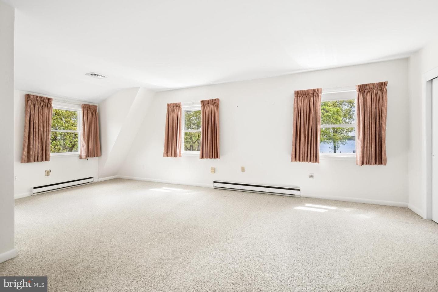 5594 Langford Bay Road photo 33