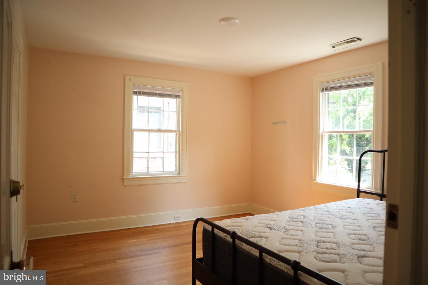 305 Washington Avenue photo 14