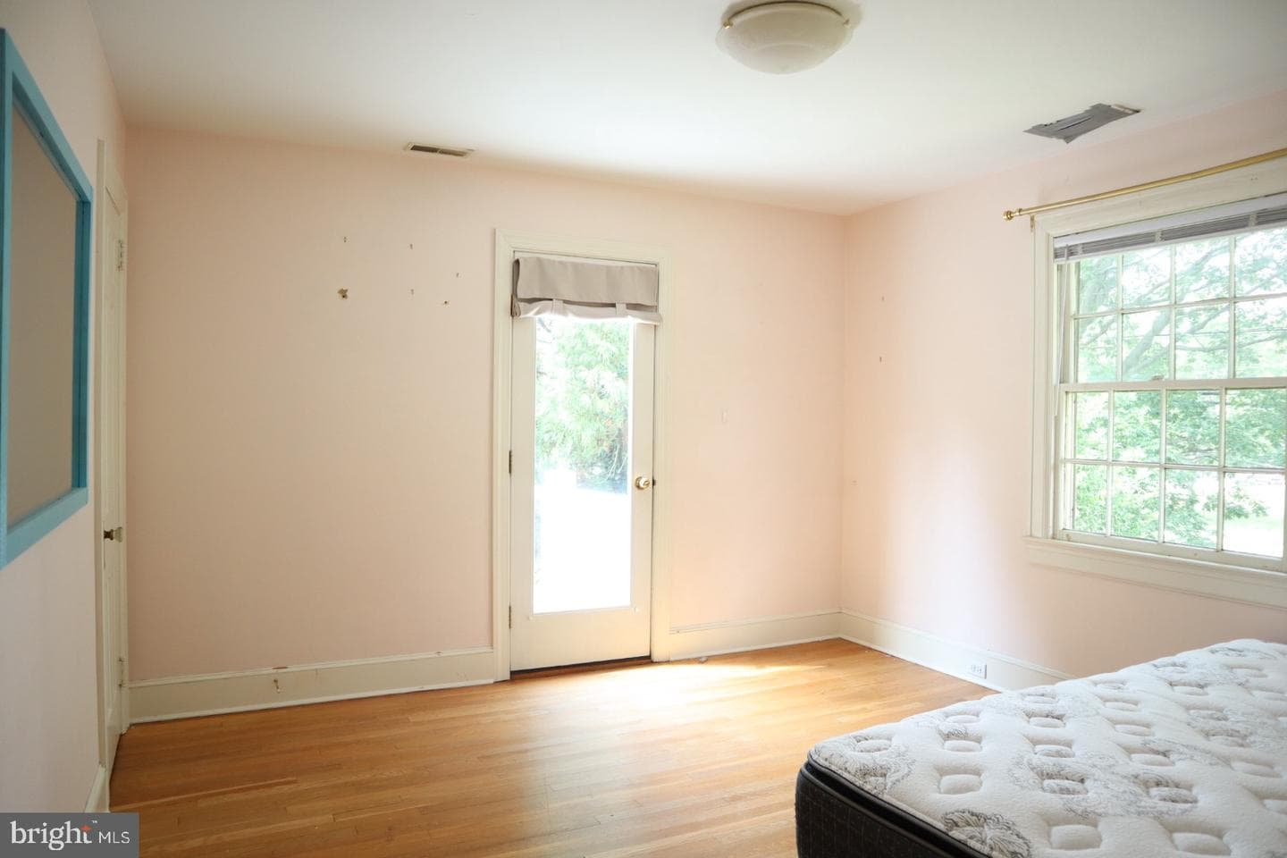 305 Washington Avenue photo 19