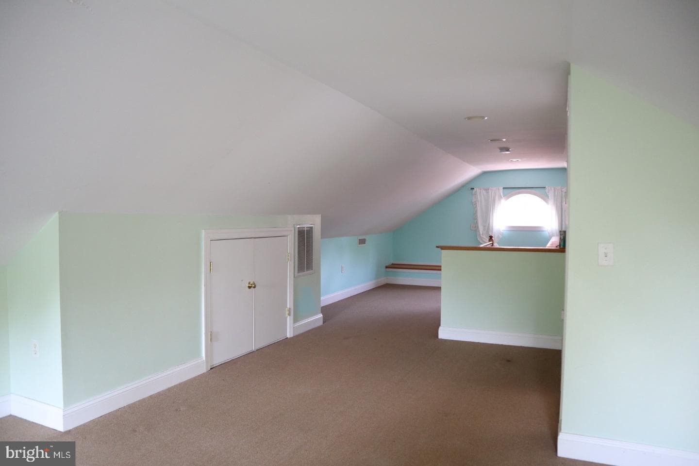305 Washington Avenue photo 23
