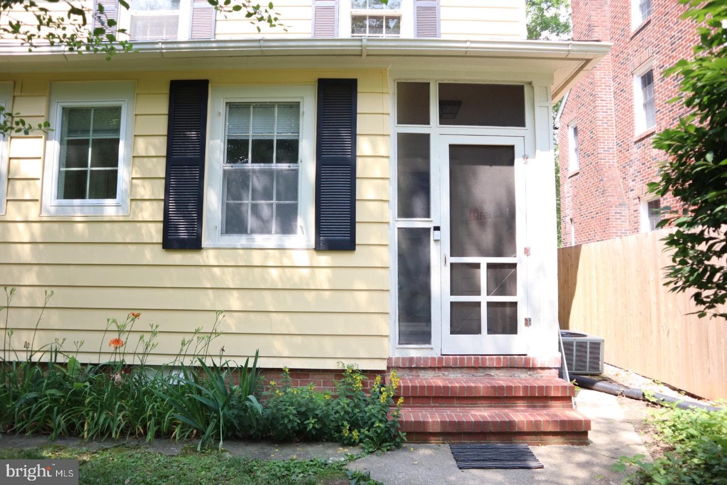305 Washington Avenue photo 3