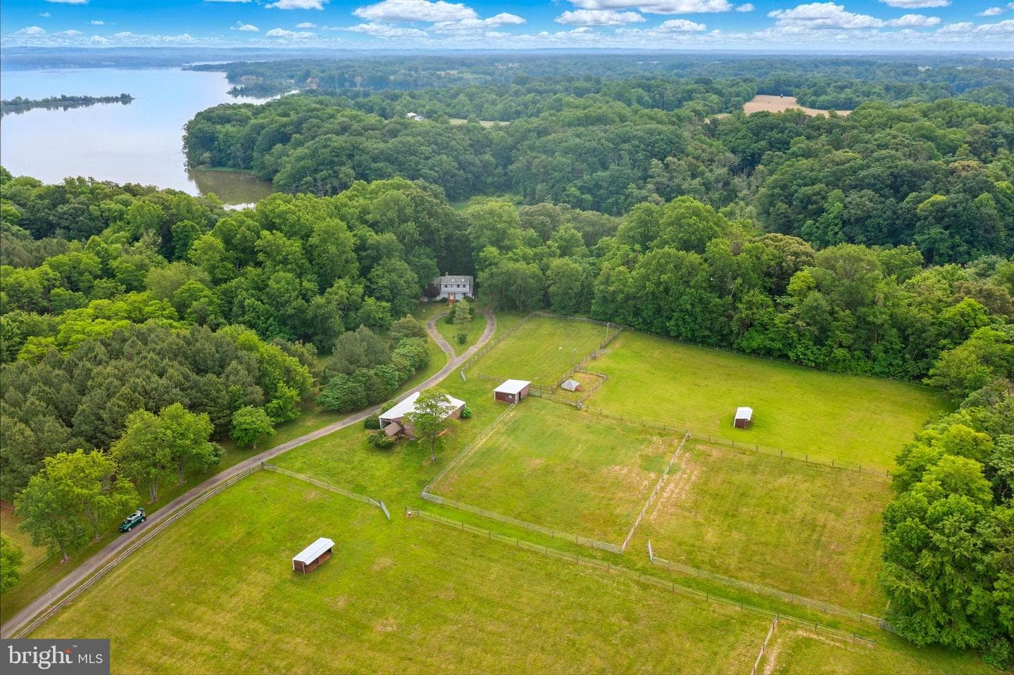 13931 Eagles Nest Farm Lane photo 4