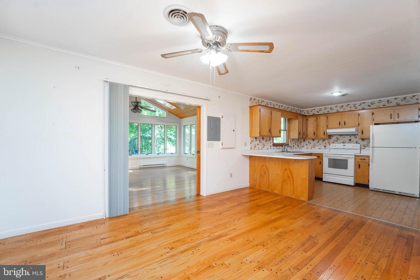 10751 Millbrook Drive photo 13