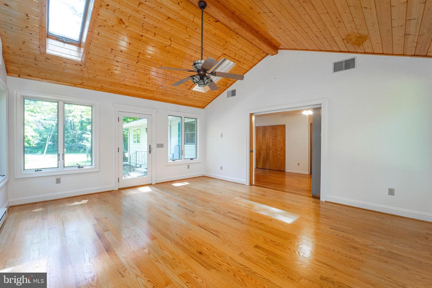 10751 Millbrook Drive photo 18