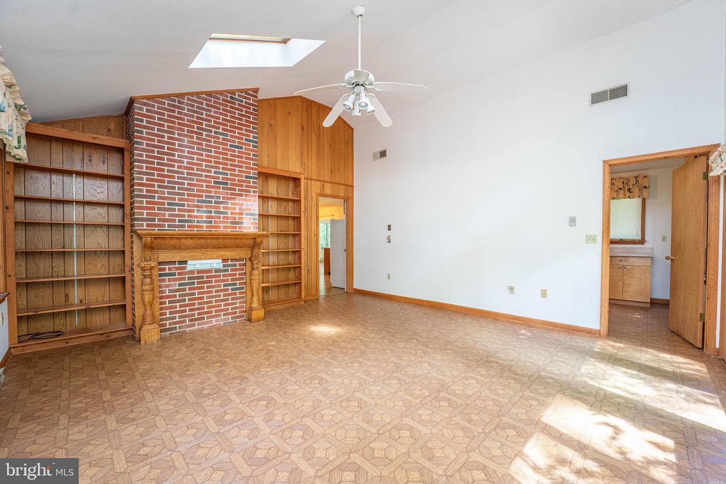 10751 Millbrook Drive photo 22