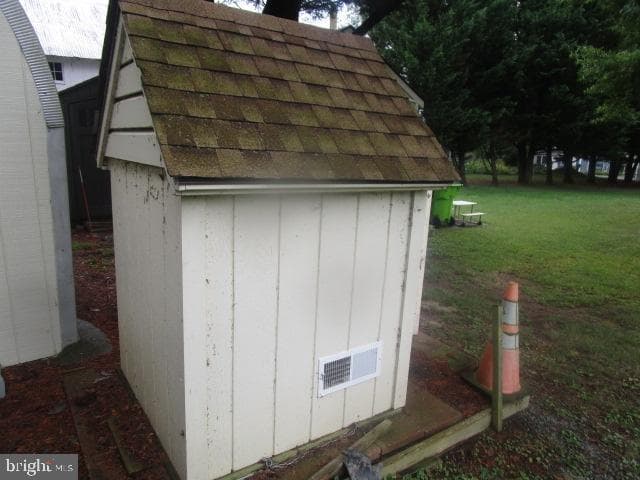 200 Ericsson Avenue photo 21