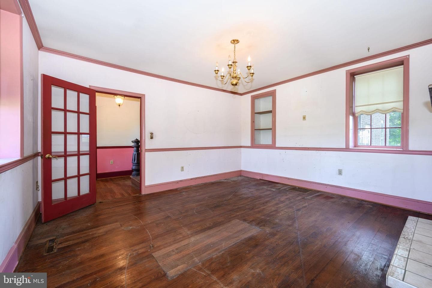 27741 Lambs Meadow Road photo 19